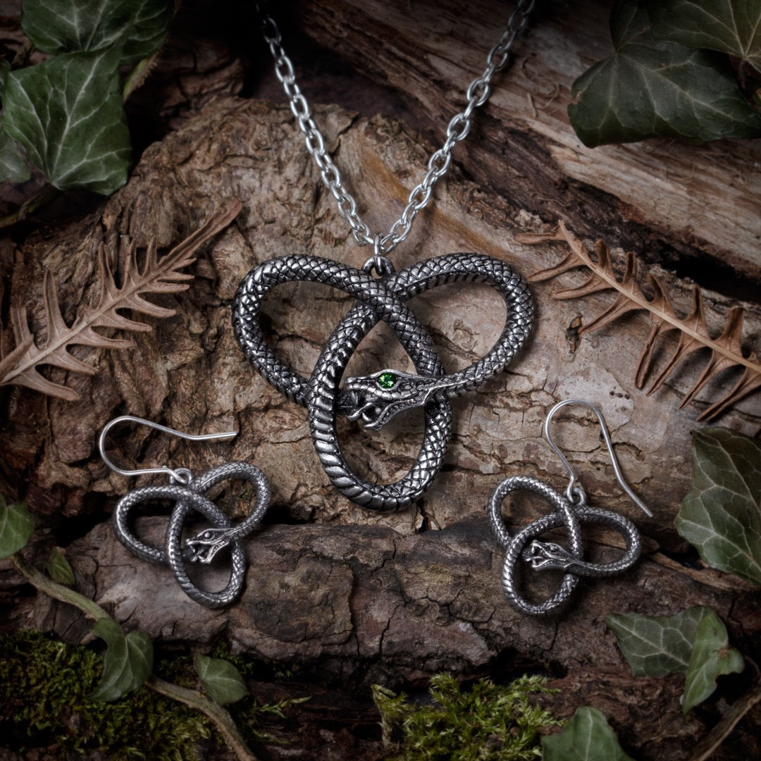 Eve's Triquetra Pendant