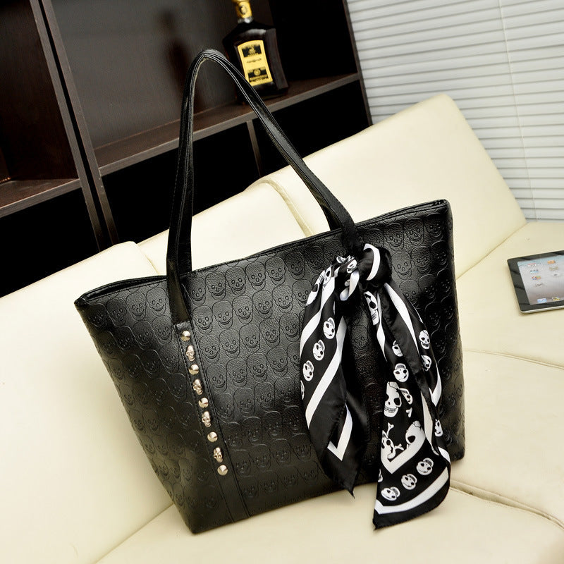 The Skull Tote - Goth Mall